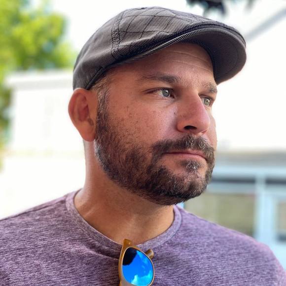 Meet your Posher, Ederson - Picture 1 of 1